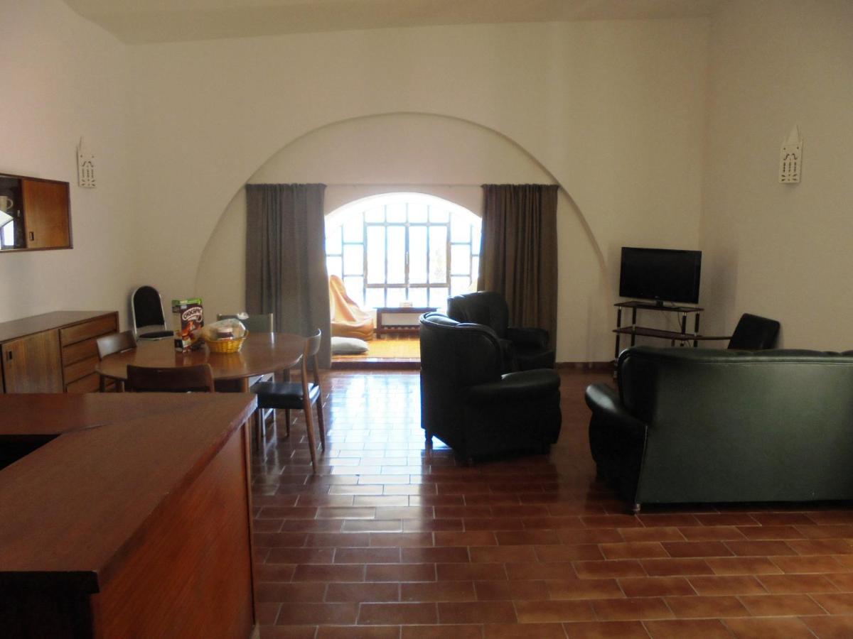 Ema'S Beach And Nightlife House Apartman Lagos Kültér fotó